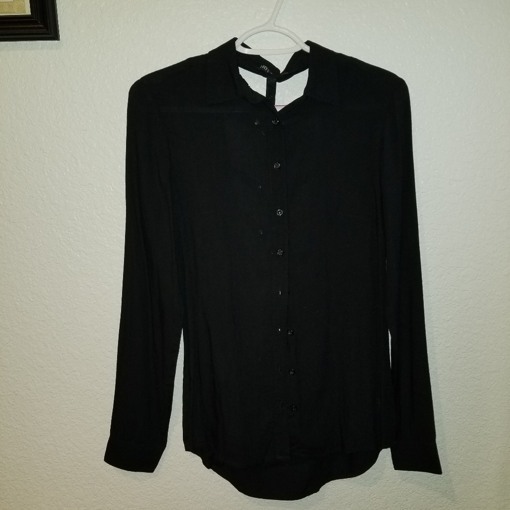 Sexy Hot Topic Open back blouse, xs